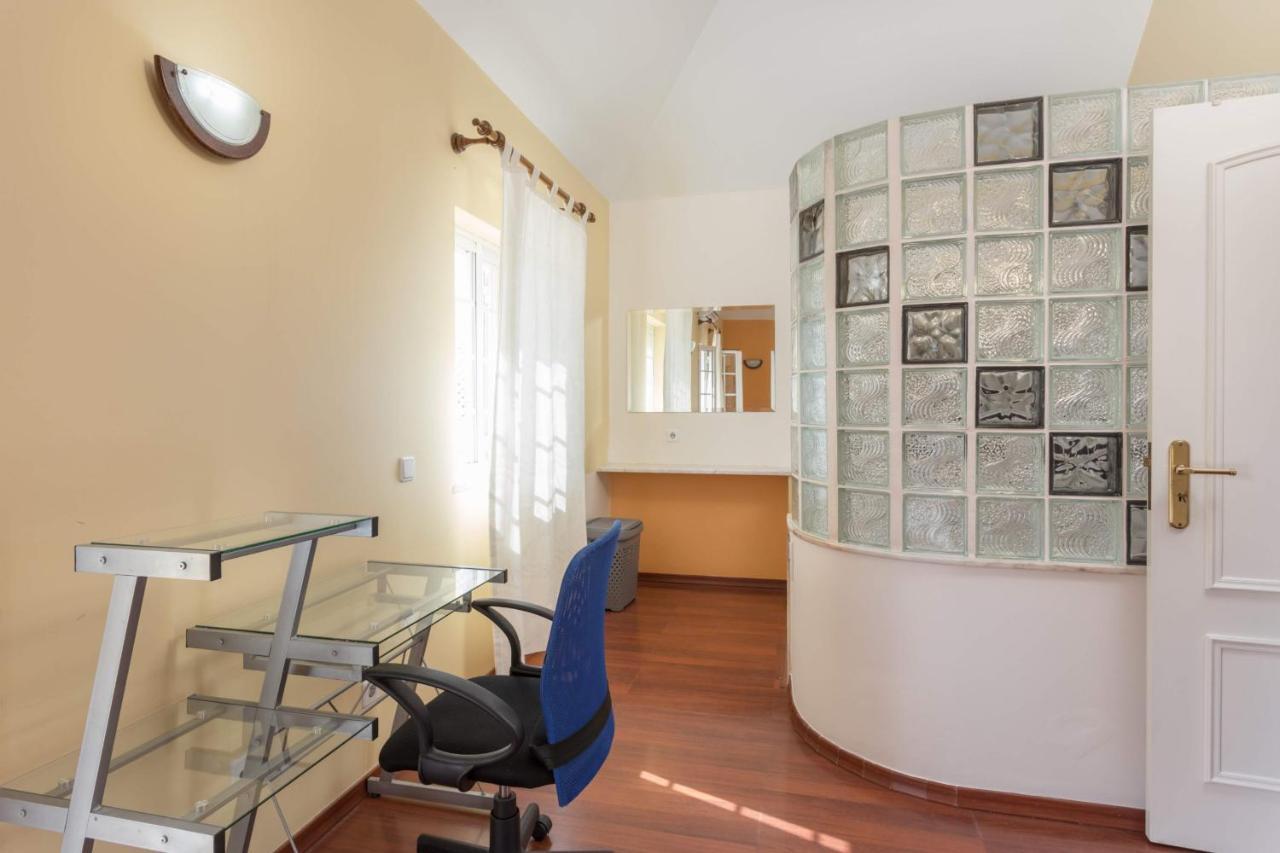 Family Meeting Point - V3 - Faro Villa Exterior photo